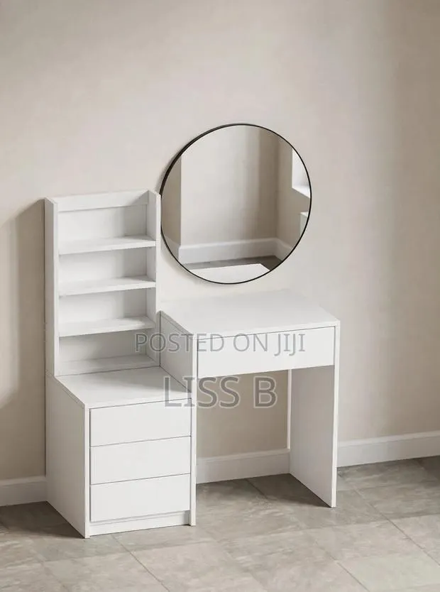 Vanity Set · Photo 1