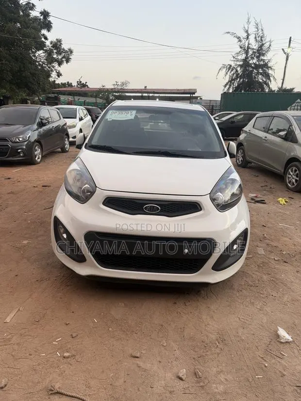 Kia Morning 2017 White · Photo 1