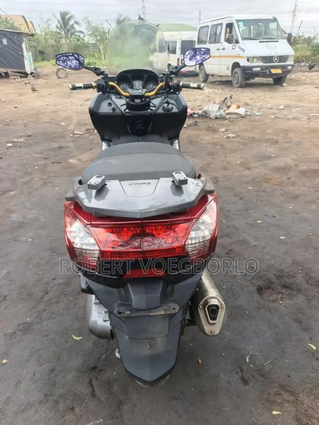 Kymco 2016 Red · Photo 1