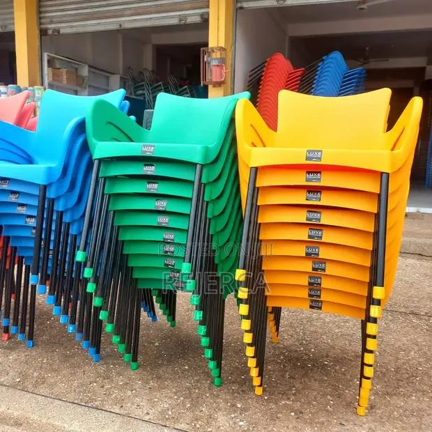Quality Plastic Chair With Metal Legs · Photo 1