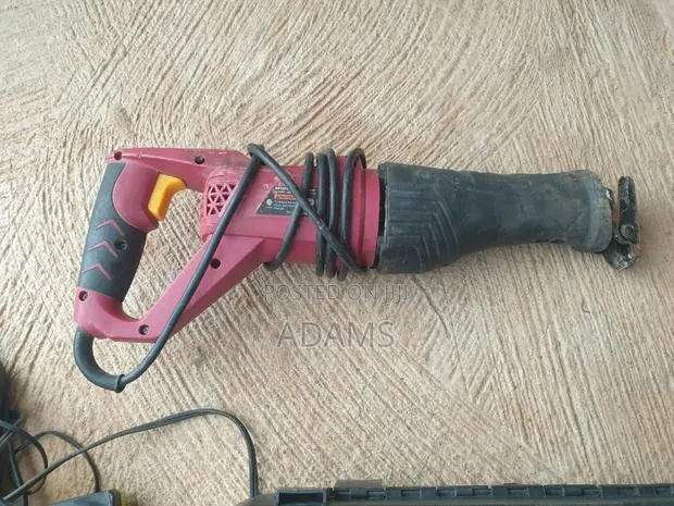 Reciprocating Saw · Photo 1