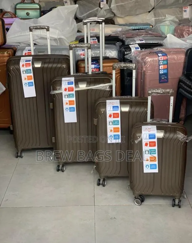 Quality 4set Ak Anti-Crack Unbreakable Traveling Bag. · Photo 1