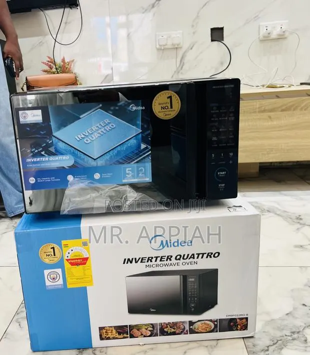 Well Built Midea EM9P032MO-B Inverter Quattro Microwave(Countertop) · Photo 1