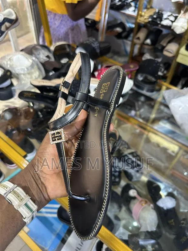 Original Givenchy Flat Sandals for Cool Price · Photo 1