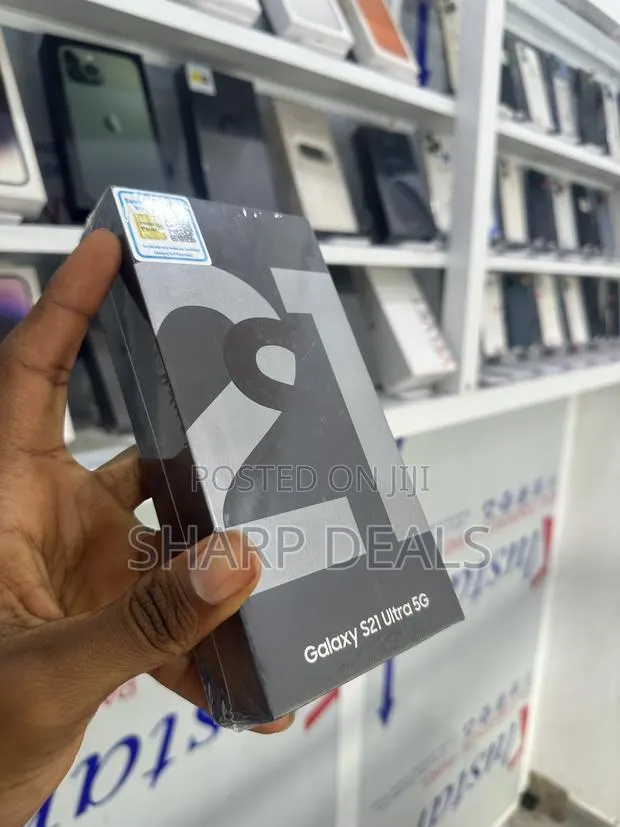 New Samsung Galaxy S21 Ultra 5G 128 GB Black · Photo 1