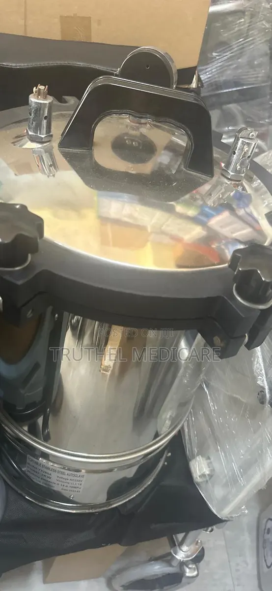 Autoclave Machines - Steam (Table Top, Cylinder) · Photo 1
