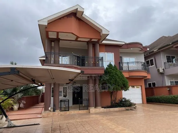 5bdrm Duplex in Danyame, Kumasi Metropolitan for rent · Photo 1