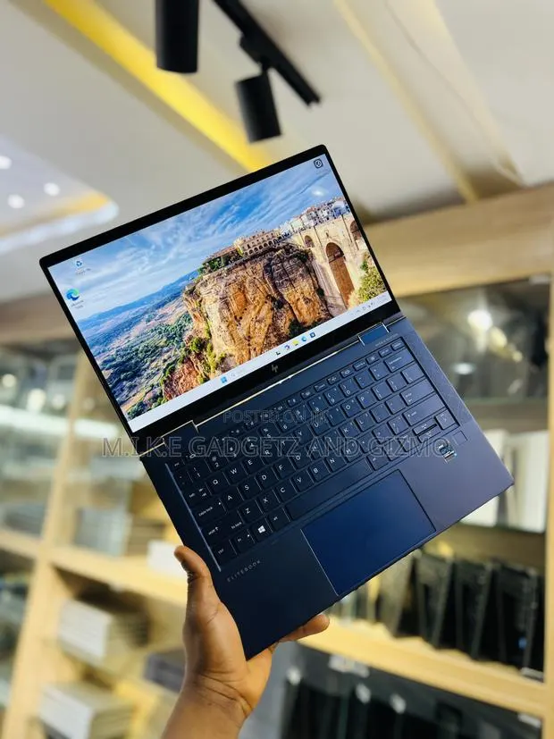 Laptop HP Elite Dragonfly G2 16GB Intel Core i5 SSD 512GB · Photo 1
