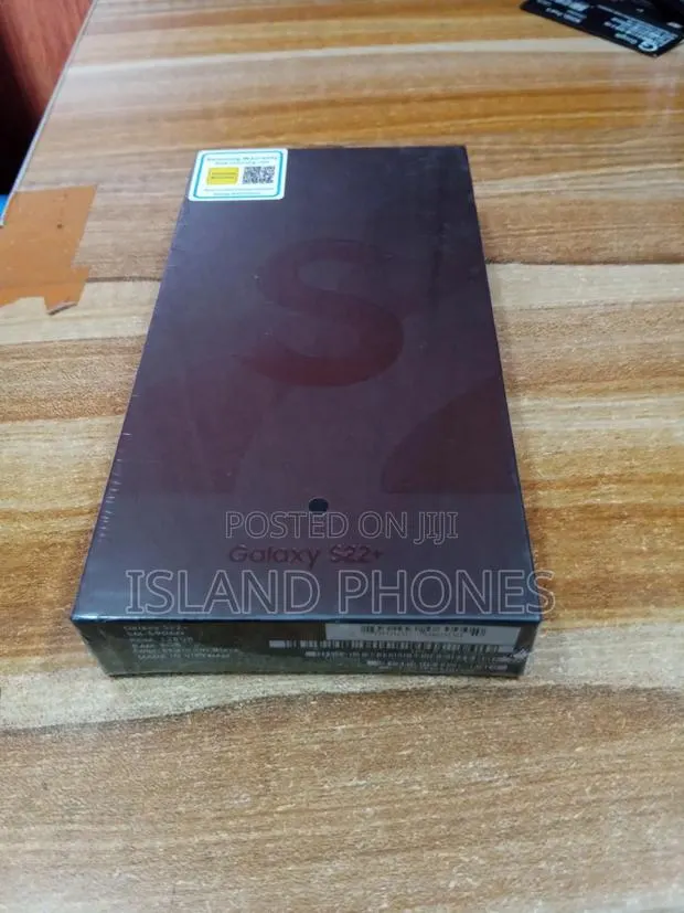 New Samsung Galaxy S22+ 5G 128 GB Black · Photo 1