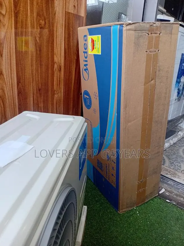 Convenient Midea Air Conditioner Fire Proof Air Conditioner · Photo 1