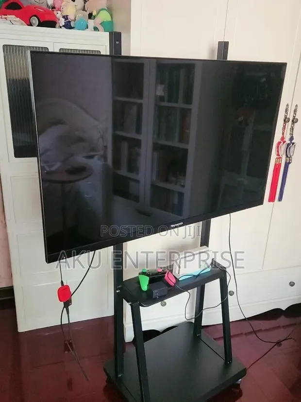 60 to 100 Plus Tv Stand With Wheels Mobile Tv Stand · Photo 5