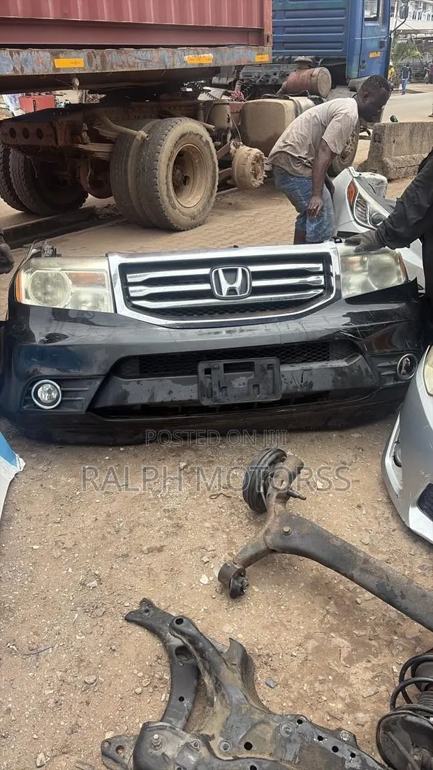 Honda Pilot 2010-2015 Front Cut Available · Photo 1