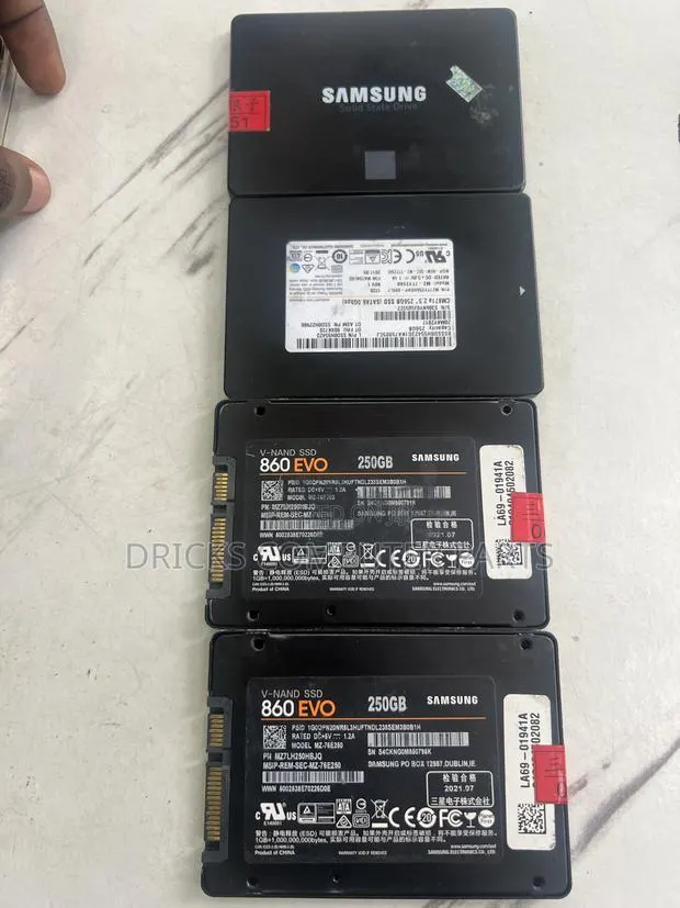 Samsung Sata SSD 240gb · Photo 1