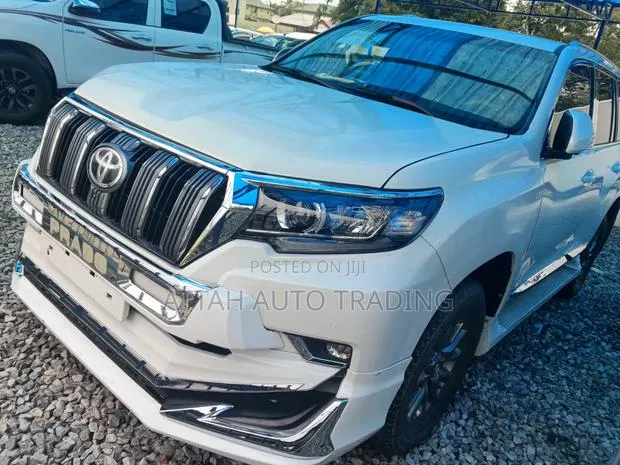 Toyota Land Cruiser Prado 2015 White · Photo 1