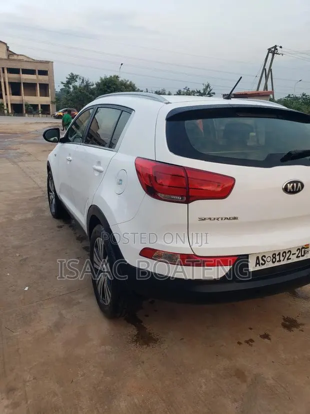 Kia Sportage 2015 White · Photo 1