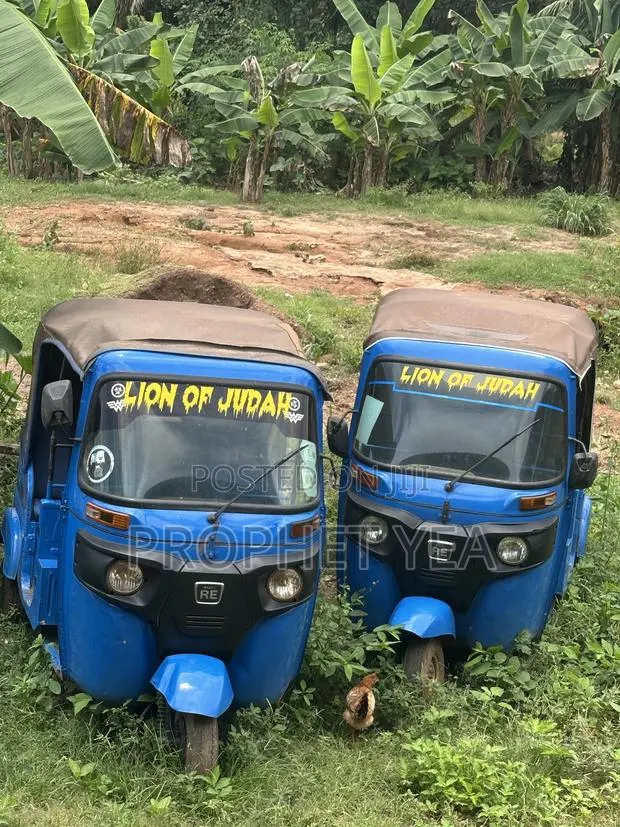 Bajaj RE 2021 Blue · Photo 1