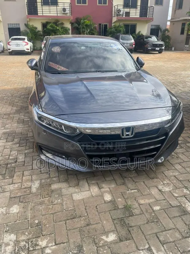 Honda Accord 2020 Gray · Photo 1