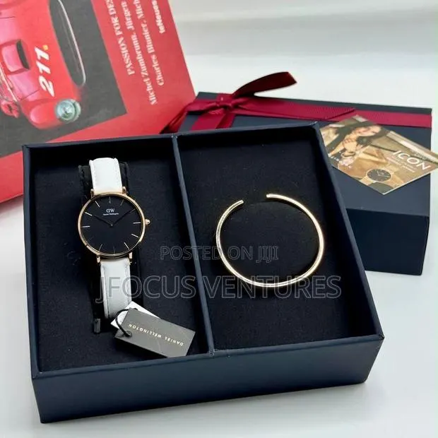DW White Leather Watch/Bracelet · Photo 2