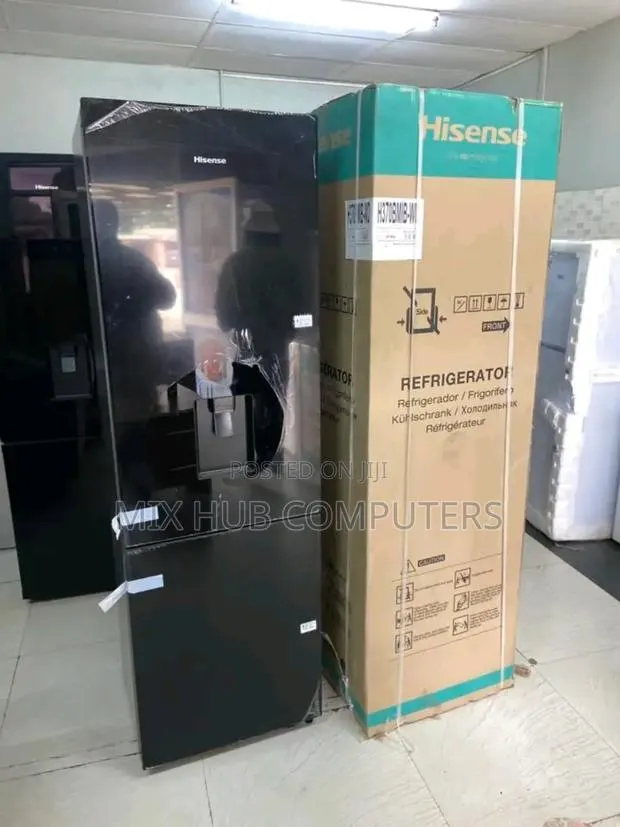 Black Hisense Fridge · Photo 1