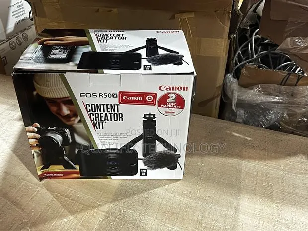 Canon Camera R50v KIT · Photo 1