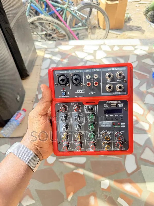 Jac Jr-4, a Compact 4-Channel Audio Mixer. · Photo 1