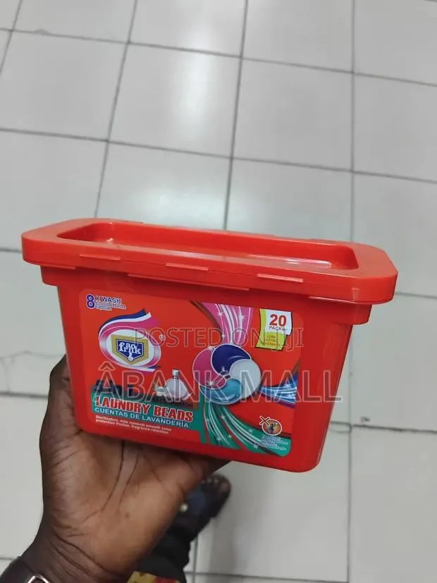 8x Laundry Pod 5 in 1 Pods · Photo 1