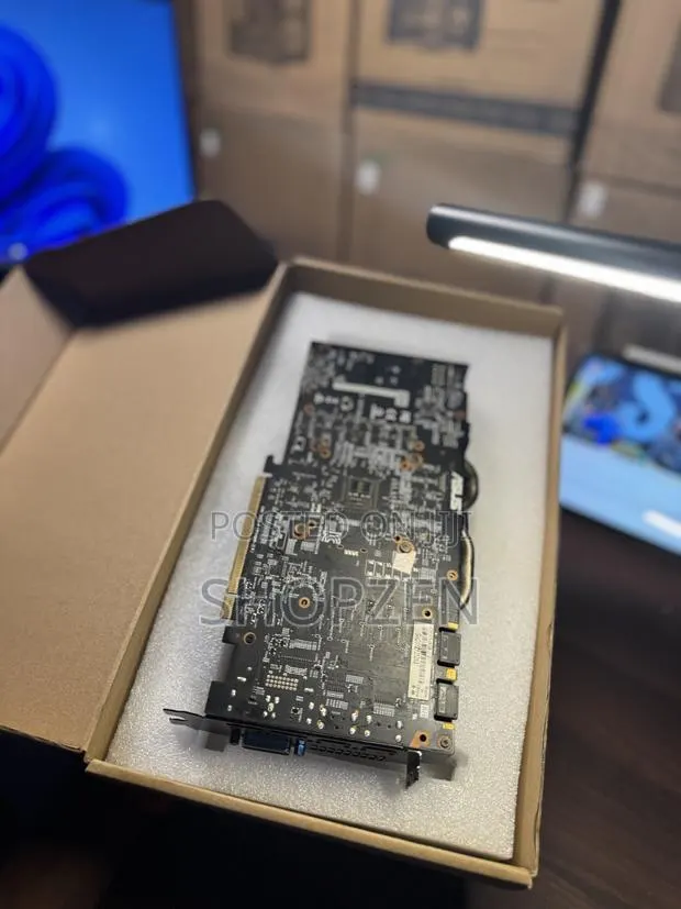 ASUS Gtx1070 · Photo 3