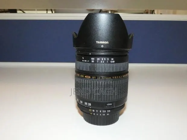 Tamron 28-300 Mm Camera Lens · Photo 1