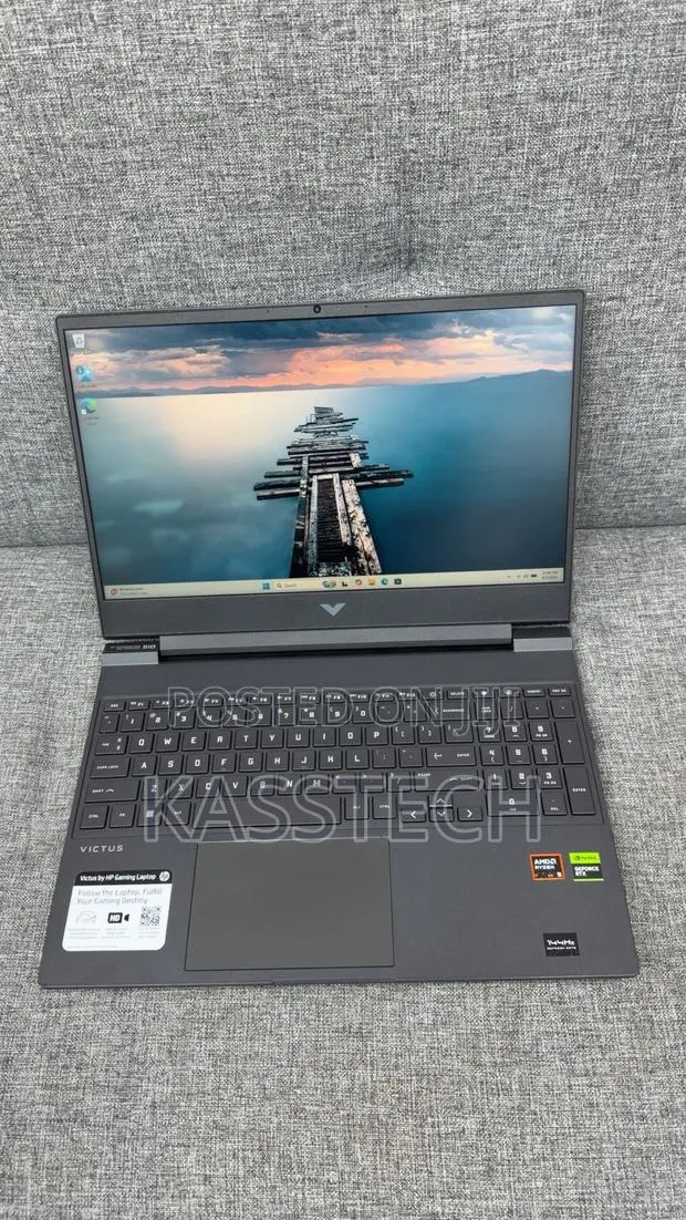 Laptop HP Victus 15 16GB AMD Ryzen 5 SSD 512GB · Photo 1