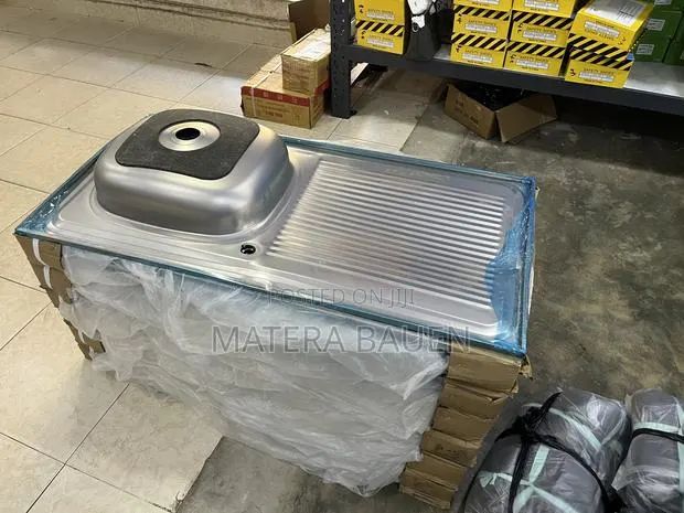 Kitchen Sink Medium Size | 1 Bowl 1 Arm · Photo 1