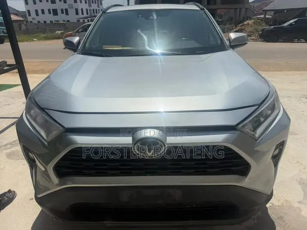 Toyota RAV4 2020 Silver