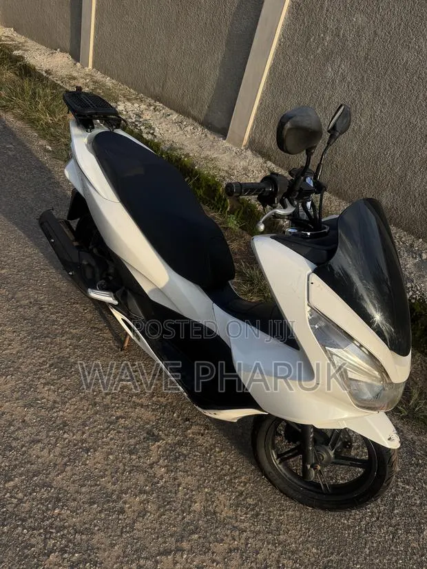Honda 2021 White · Photo 3