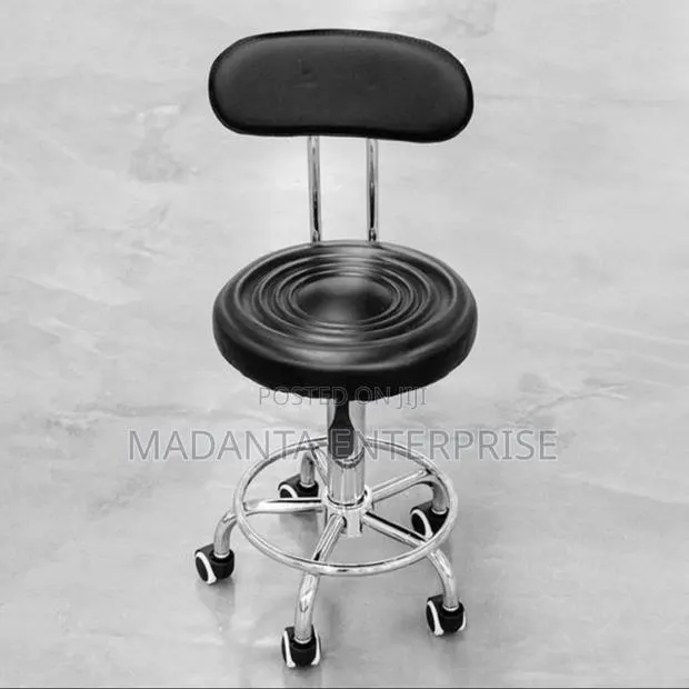 Theater Lab Stool With Backrest · Photo 1