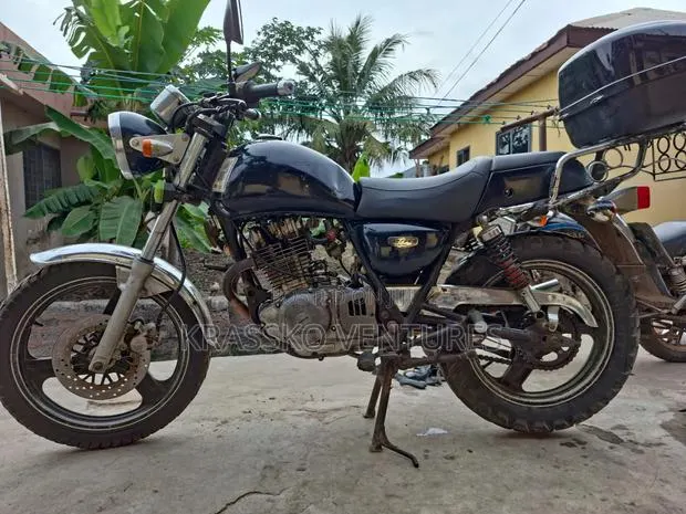 Suzuki Gixxer SF 250 1996 Black · Photo 1