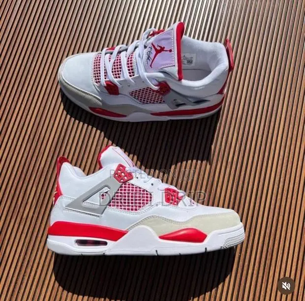 Jordan 4 Rethro . Comes in Box . Highly Authentic and Tough . Classic · Photo 1