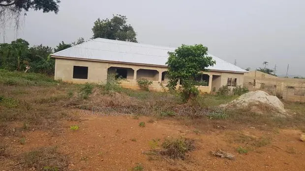 2 Acres of Land, Poultry Farm Land With Bed Room, Ofices, Water, Light · Photo 4
