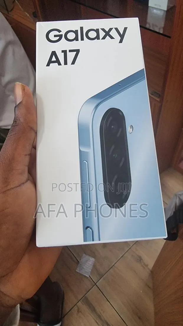 New Samsung Galaxy A17 128 GB Blue · Photo 1