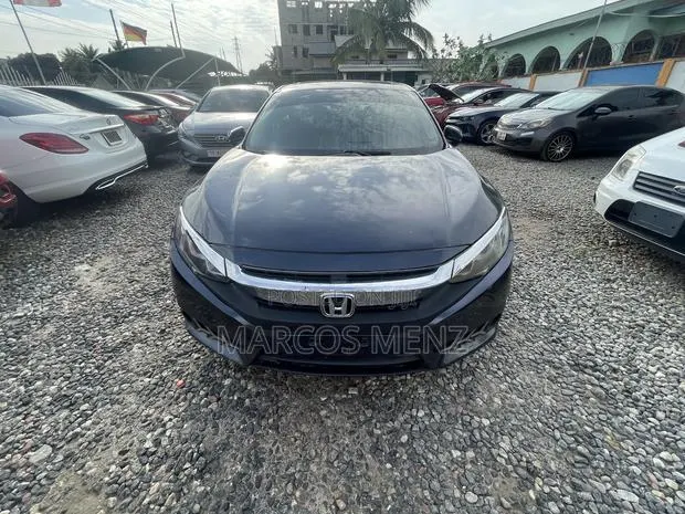 Honda Civic 2018 Gray · Photo 1