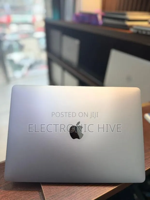 Laptop Apple MacBook Air 2020 M1 16GB Apple M1 SSD 512GB · Photo 1