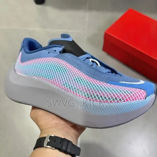 Adidas Hyperboost Edge · Photo 1