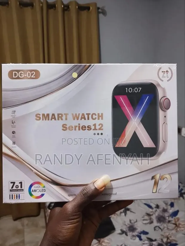 Series 12 Smart Watch · Photo 1