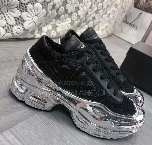Raf Simons X Adidas Ozweego 'Mirrored - Black' · Photo 1