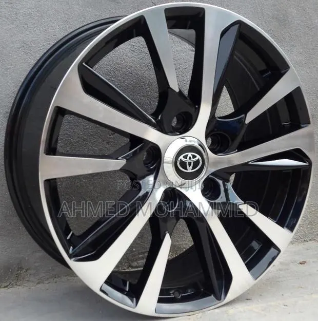 Toyota Land Cruiser Rim 20 Inches · Photo 1