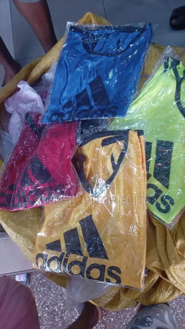 Football Bibs · Photo 1