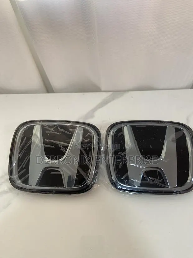 Honda CRV 23-25 Radar Crown/Emblem · Photo 1