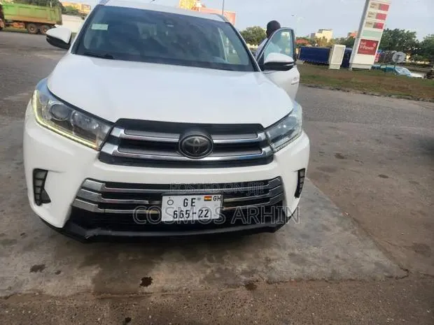 Toyota Highlander 2019 White · Photo 1