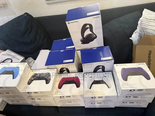 Ps5 Controllers · Photo 1