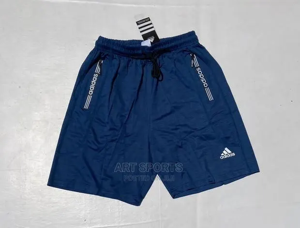 Adidas Shorts · Photo 1