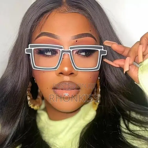 Eyeglasses · Photo 1