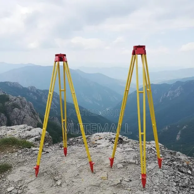 Wooden Tripod Survey Equipment · Photo 1
